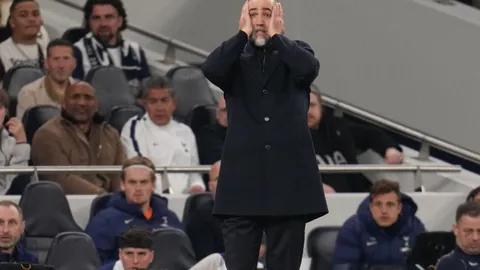 “2025年篮球公开赛洋河梦之蓝东北赛事在葫芦岛盛大开幕”